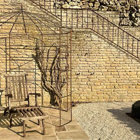 L'orangerie Bed & Breakfast Neufchateau